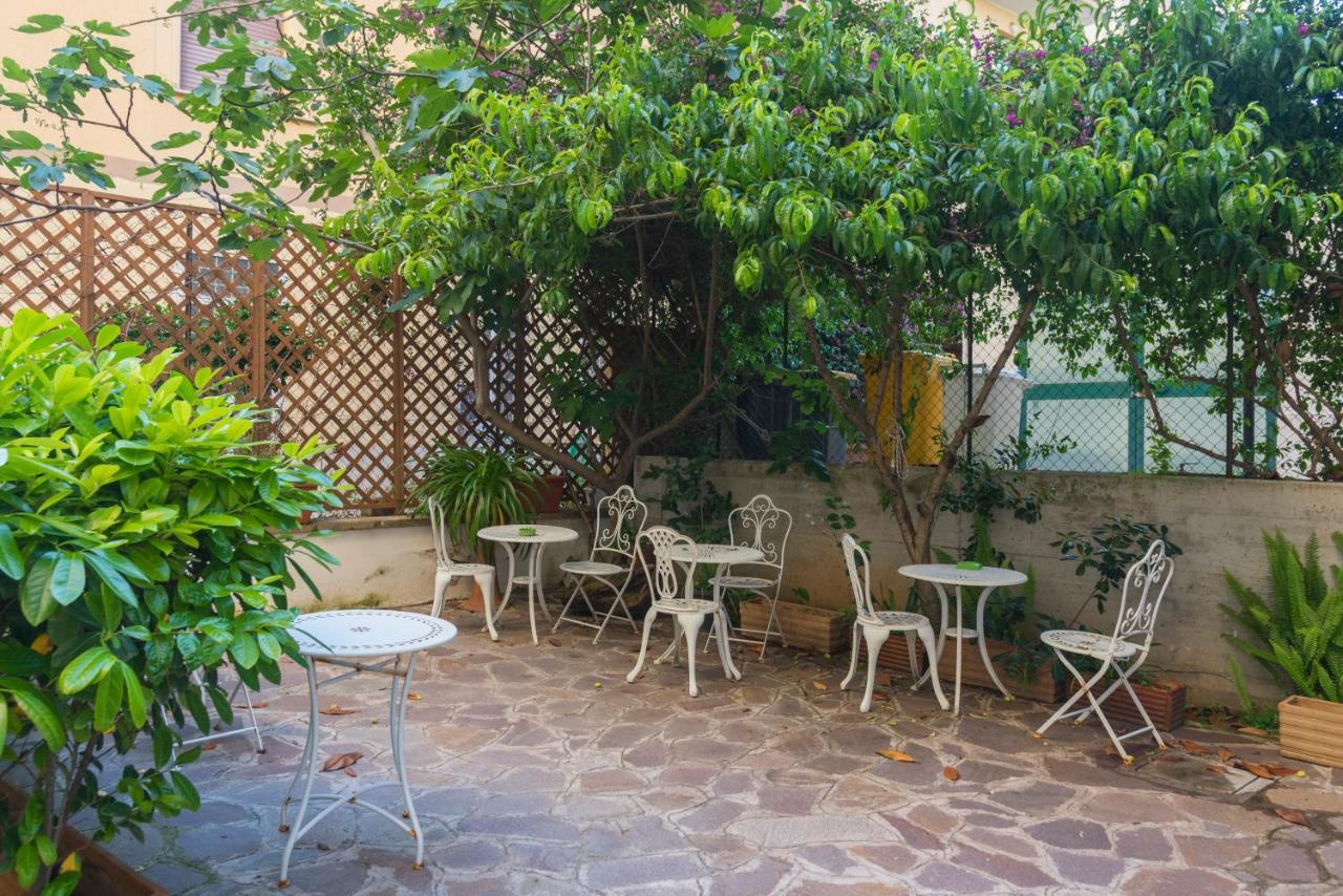 Al Centro, A Due Passi Dal Mare Appartamento Nuovo อันซีโอ ภายนอก รูปภาพ